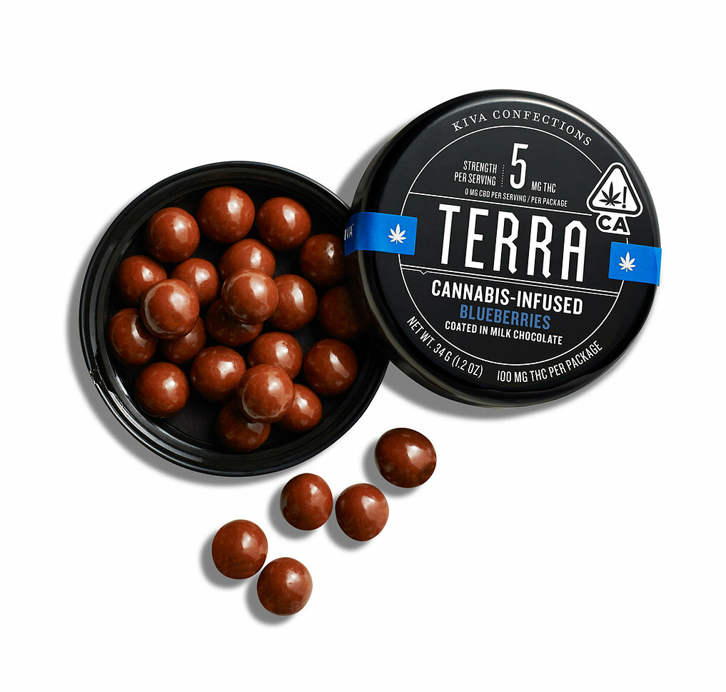 MILK CHOCOLATE BLUEBERRIES (100MG)