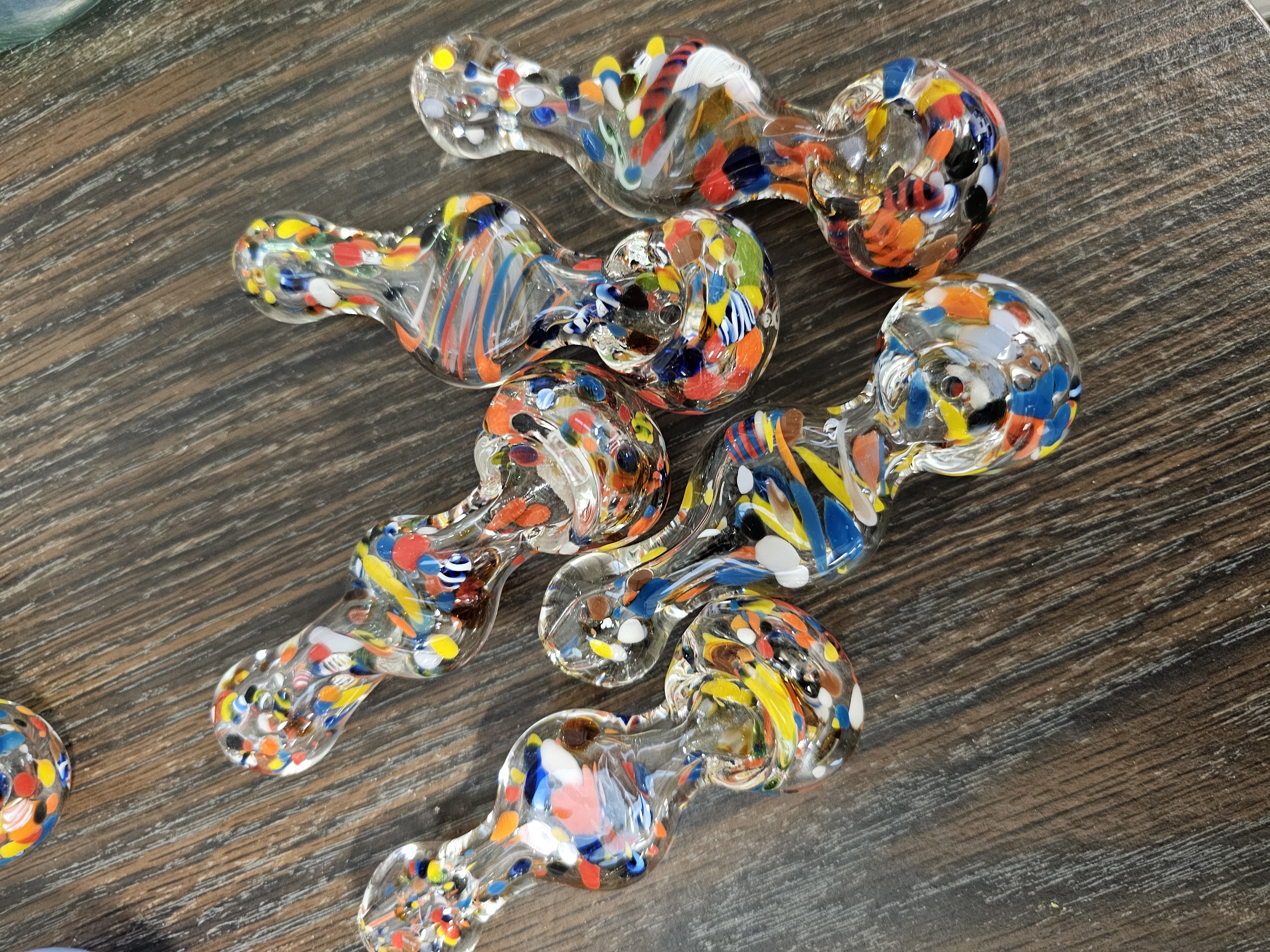 Accessory - GLASS CONFETTI PIPE - One Size Main Image