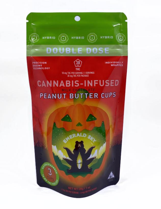 HALLOWEEN HYBRID PEANUT BUTTER CUPS