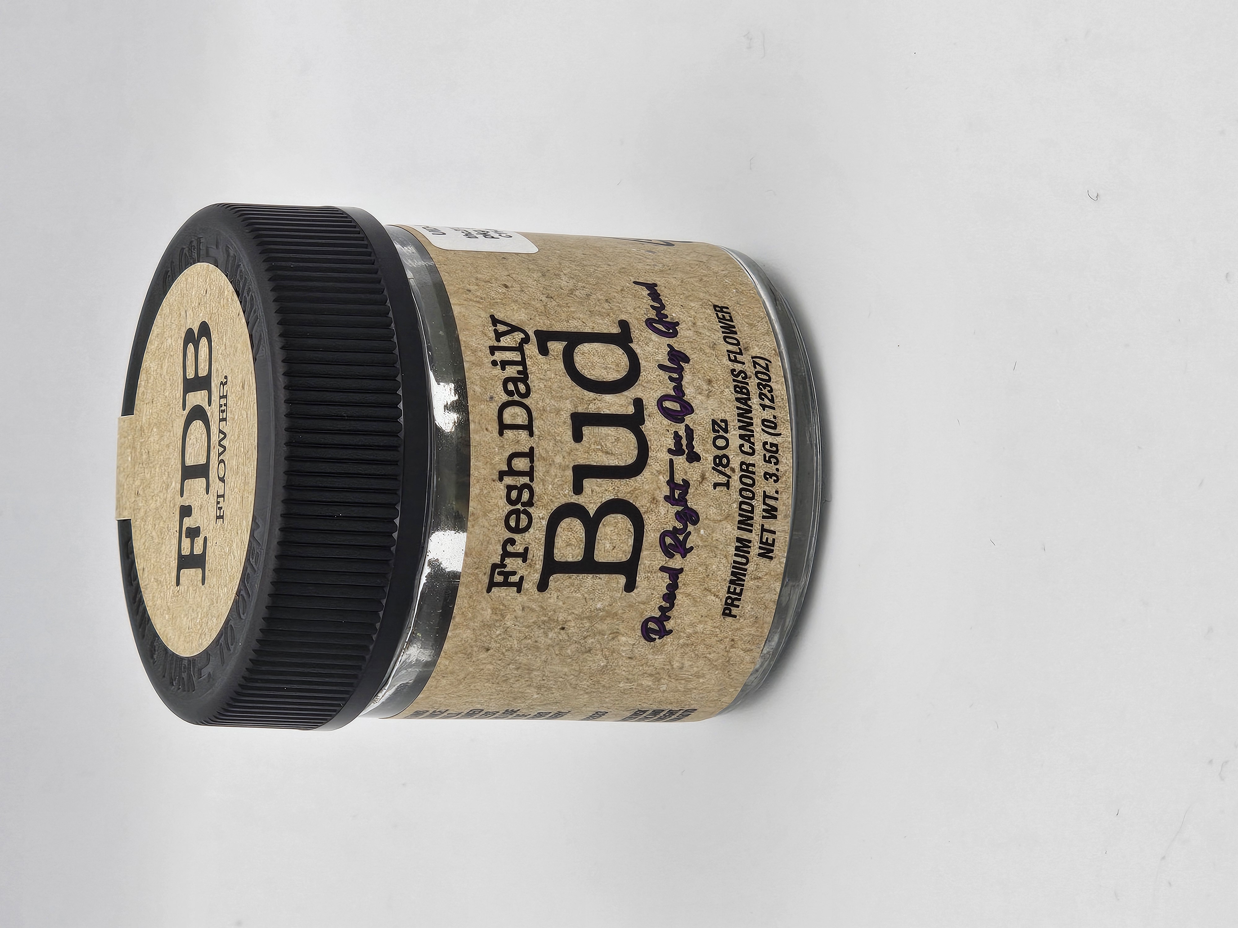 WHITE RUNTZ 3.5G FLOWER